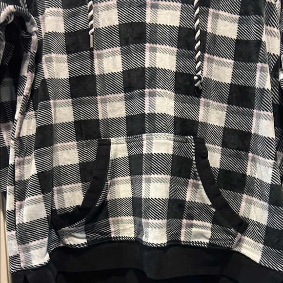 Jenni Black and White Plaid Women's Pajama Set - Picture 3 of 5